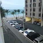 Beach Front Apt 4 At Isla Verde Tower